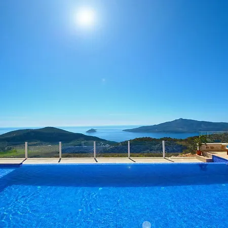 Yuce 2 * Kalkan