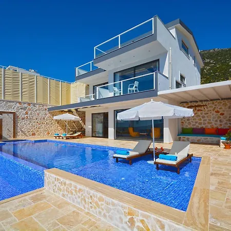 Yuce 2 * Kalkan